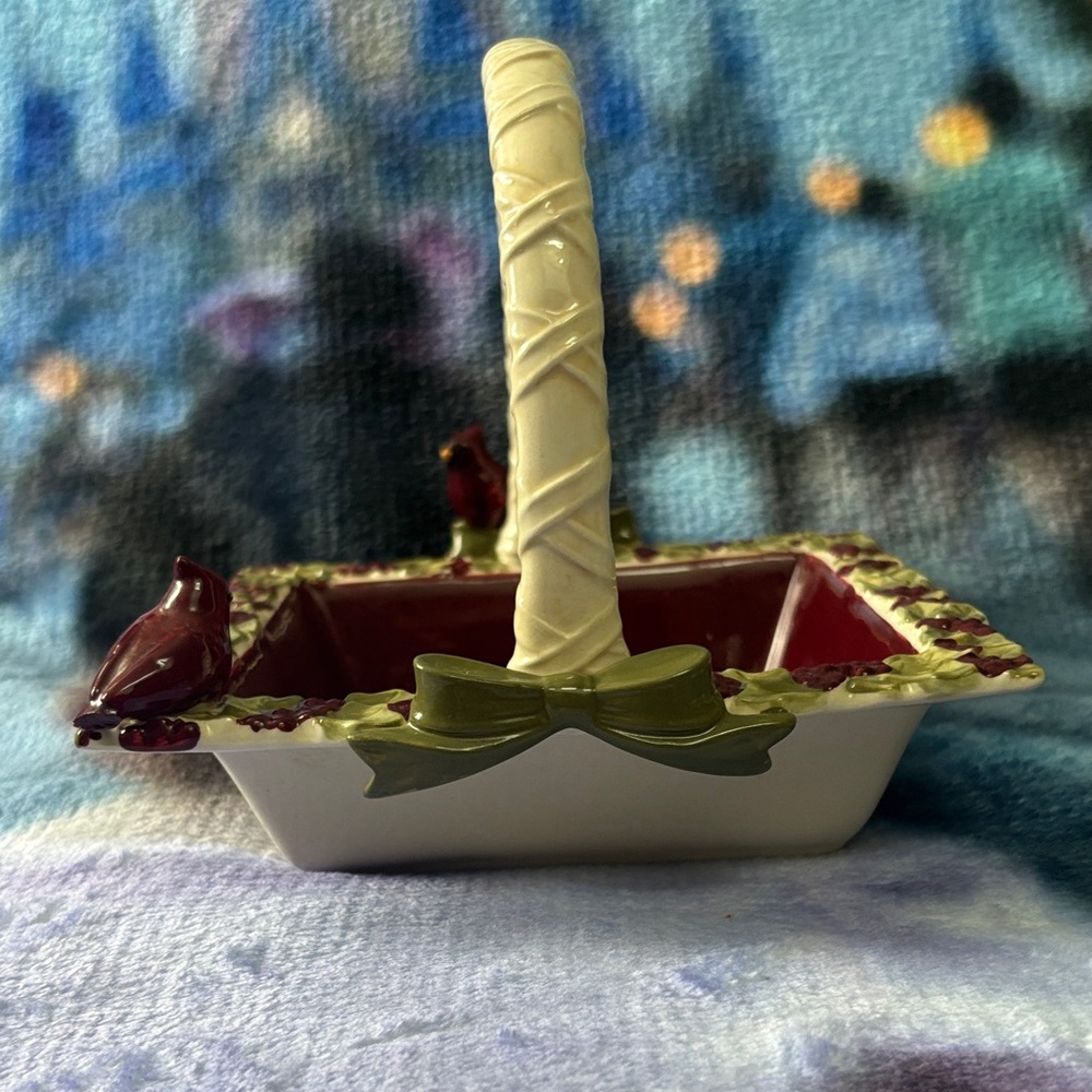 Grasslands Road Burgundy and Cream Cardinal Basket NWT - Picture 6 of 8